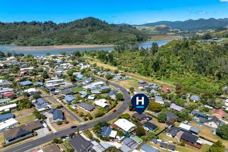 Photo of property in 106 Mckellar Place, Whangamata, 3620