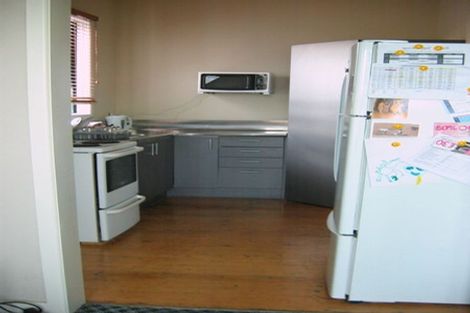 Photo of property in 14 Freyberg Street, Roslyn, Palmerston North, 4414