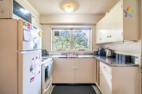 Photo of property in 2/21 Britannia Street, Petone, Lower Hutt, 5012