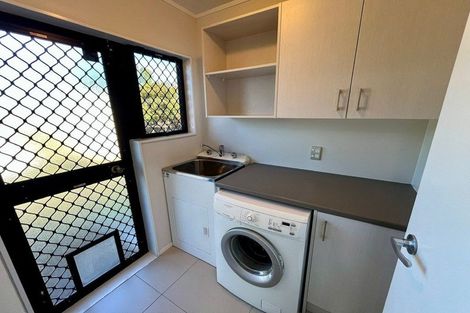 Photo of property in 1 John Webster Place, Glen Eden, Auckland, 0602