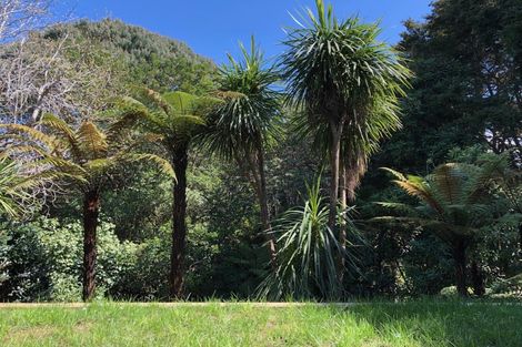 Photo of property in 33 Park Hill Road, Birkenhead, Auckland, 0626