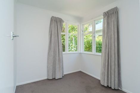 Photo of property in 6 Curtis Street, Northland, Wellington, 6012