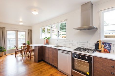 Photo of property in 7a Humber Street, Island Bay, Wellington, 6023