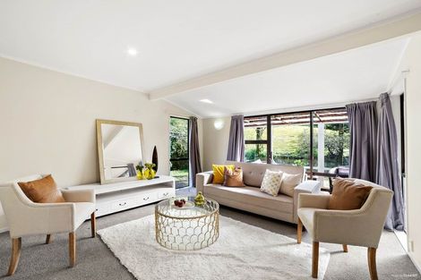 Photo of property in 3 Noeleen Street, Glenfield, Auckland, 0629