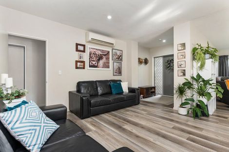 Photo of property in 11 Melville Crescent, Rolleston, 7614