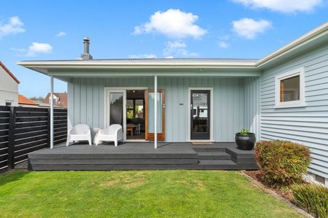 Photo of property in 73 Jellicoe Street, Martinborough, 5711