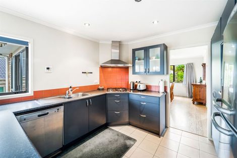 Photo of property in 10 Jelas Road, Red Beach, 0932