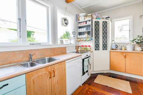 Photo of property in 316 Lumsden Road, Akina, Hastings, 4122