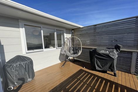 Photo of property in 71 Waipounamu Drive, Kelson, Lower Hutt, 5010