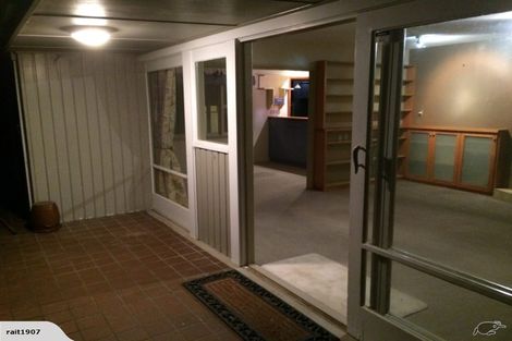 Photo of property in 10 Sherwood Lane, Cashmere, Christchurch, 8022