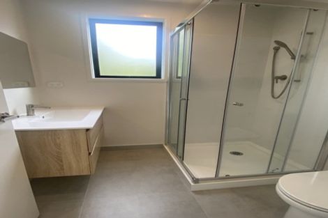 Photo of property in 7/37 Camelot Place, Glenfield, Auckland, 0629