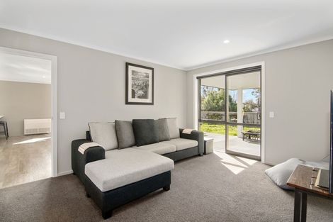 Photo of property in 10 Les Wakefield Road, Mapua, 7005