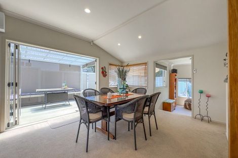 Photo of property in 152 Brunton Crescent, Thames, 3500