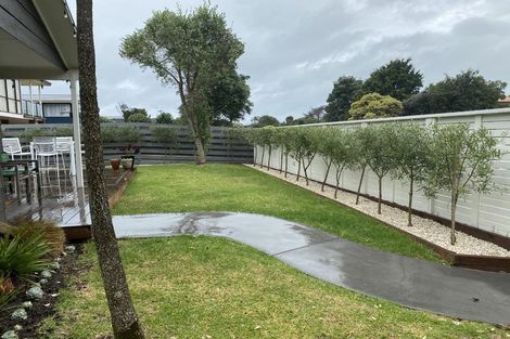 Photo of property in 38 Eruini Street, Waikanae Beach, Waikanae, 5036