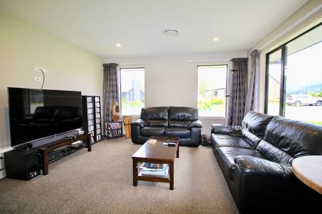 Photo of property in 5 Keats Place, Hanmer Springs, 7334