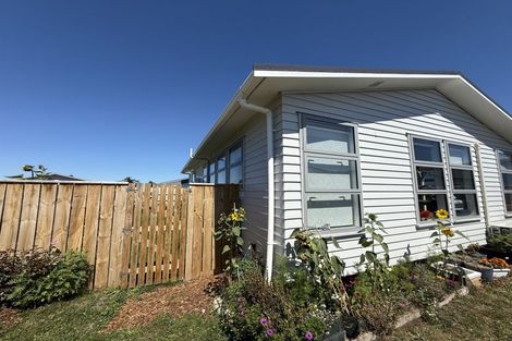 Photo of property in 1b Community Green, Featherston, 5710