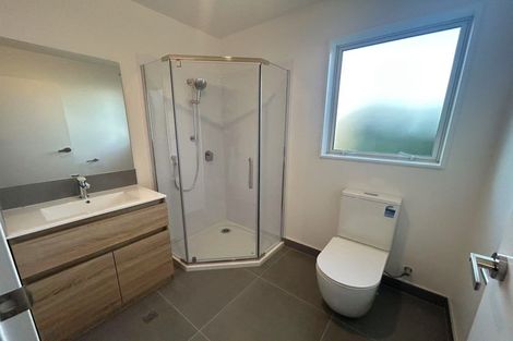 Photo of property in 2/47 Zita Maria Drive, Massey, Auckland, 0614