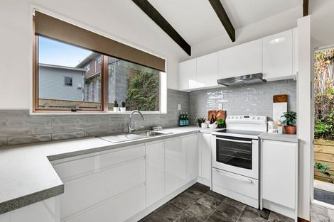 Photo of property in 2/88 David Street, Lynmouth, New Plymouth, 4310