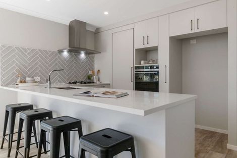 Photo of property in 18 Sam Heywood Place, Pyes Pa, Tauranga, 3112