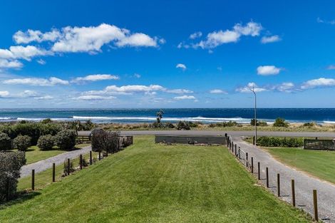 Photo of property in 265 Mataikona Road, Mataikona, Tinui, 5889