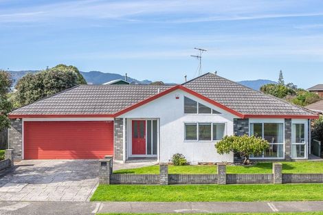 Photo of property in 300 Manly Street, Paraparaumu Beach, Paraparaumu, 5032
