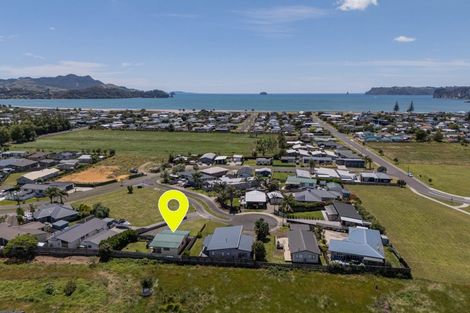 Photo of property in 6 Redwings Close, Whitianga, 3510