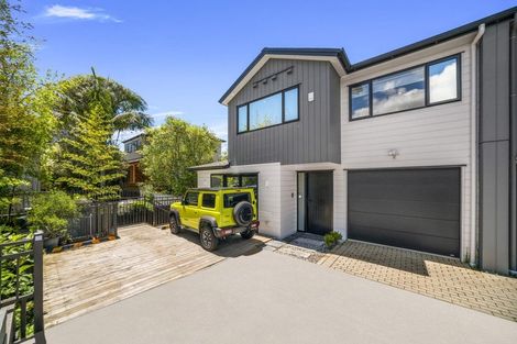 Photo of property in 25f Oteha Valley Road, Northcross, Auckland, 0632