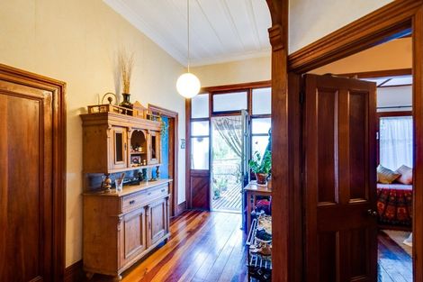 Photo of property in 7 Fitzroy Road, Bluff Hill, Napier, 4110