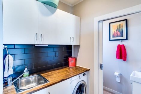 Photo of property in 1 Campaign Street, Napier South, Napier, 4110