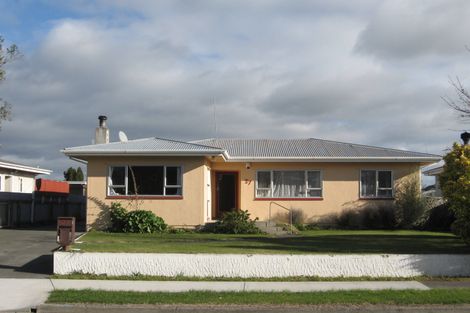 Photo of property in 27 Shackleton Street, Maraenui, Napier, 4110