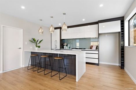 Photo of property in 4 Barrique Road, Kumeu, 0810