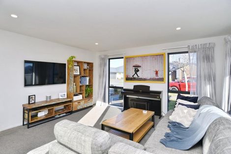 Photo of property in 8 Guyon Street, Marshland, Christchurch, 8083