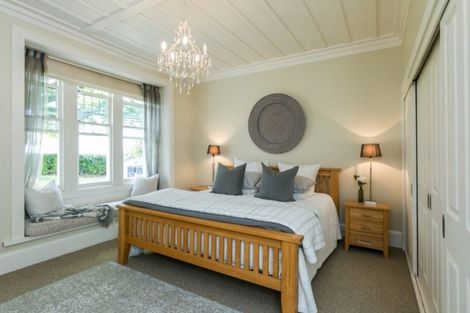 Photo of property in 2 Gillean Street, Havelock North, 4130