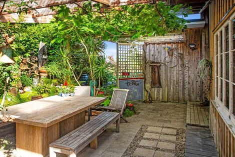 Photo of property in 123b Colombo Road, Waiuku, 2123