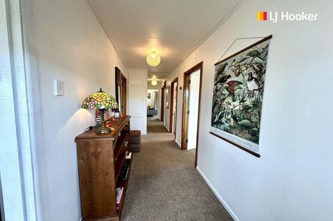 Photo of property in 1 Kowhai Street, Ravensbourne, Dunedin, 9022