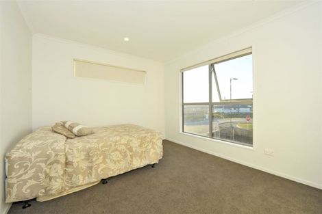 Photo of property in 33 William Dawson Crescent, Wigram, Christchurch, 8025