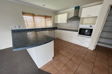 Photo of property in 25 Glenross Drive, Wattle Downs, Auckland, 2103