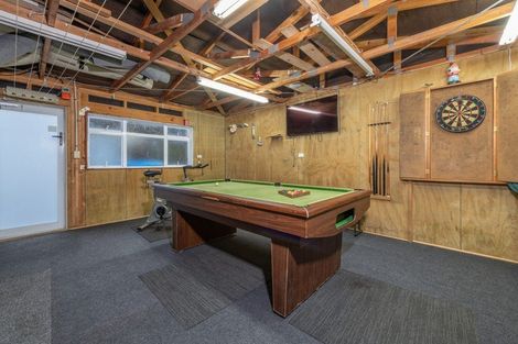 Photo of property in 147 Churchill Road, Rothesay Bay, Auckland, 0630