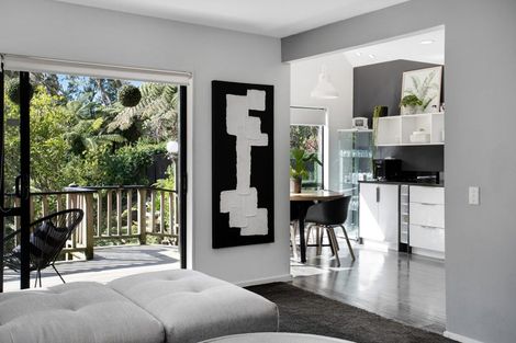 Photo of property in 2/39 Saffron Street, Birkdale, Auckland, 0626