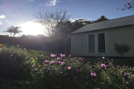 Photo of property in 10 Kauri Road, Stanmore Bay, Whangaparaoa, 0932