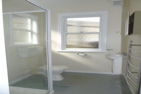 Photo of property in 9 Nevay Road, Miramar, Wellington, 6022