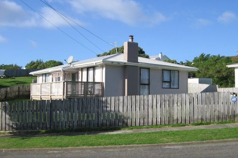 Photo of property in 20 Matatiro Street, Titahi Bay, Porirua, 5022