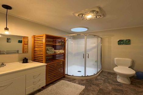 Photo of property in 16 Paton Place, Te Anau, 9600