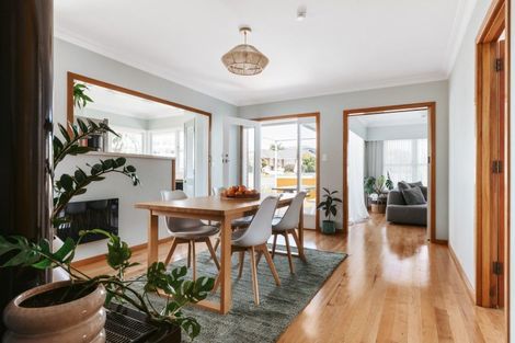 Photo of property in 93 Oceanview Road, Mount Maunganui, 3116
