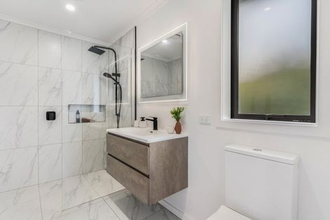 Photo of property in 68 Park Street, Winton, 9720