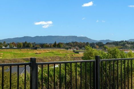 Photo of property in 21 Pioneer Crescent, Omokoroa, 3114