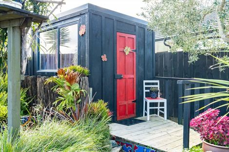 Photo of property in 6 Ti Tree Place, Mangawhai Heads, Mangawhai, 0505