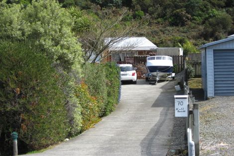 Photo of property in 70 Hampden Street, Picton, 7220