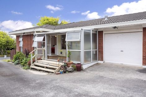 Photo of property in 1/17 Liam Place, Half Moon Bay, Auckland, 2012