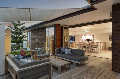 Photo of property in 2 Burgess Street, Sumner, Christchurch, 8081
